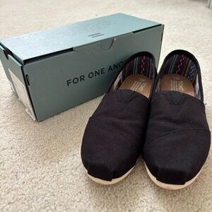 TOMS Women's Classic Black Canvas Shoes